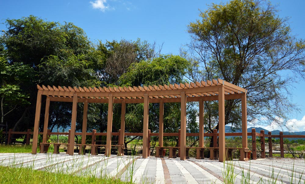 花架-Flower Trellis-涼亭-Pavilion-Pergola-木作椅-Bench-Seat│氶鋒建材│Doozer Wood│WPC│優美木│塑膠木│環塑木│環保木│合成木│環保塑木│塑膠仿木│環保塑合木│木塑複合材料│綠建材